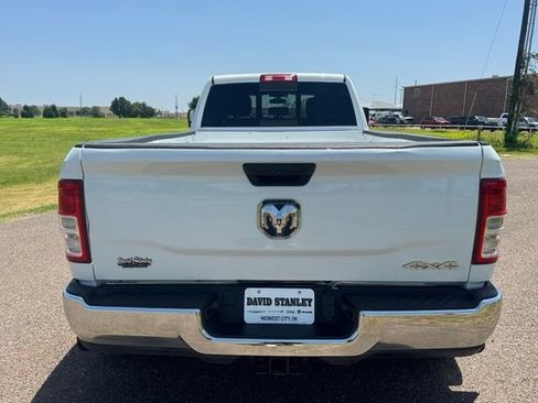 Used 2024 RAM 3500 Tradesman w/ Chrome Appearance Group AWD/4WD image 5