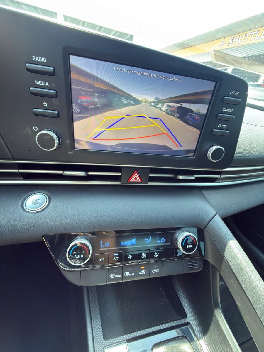 Used 2023 Hyundai Elantra SEL FWD image 10