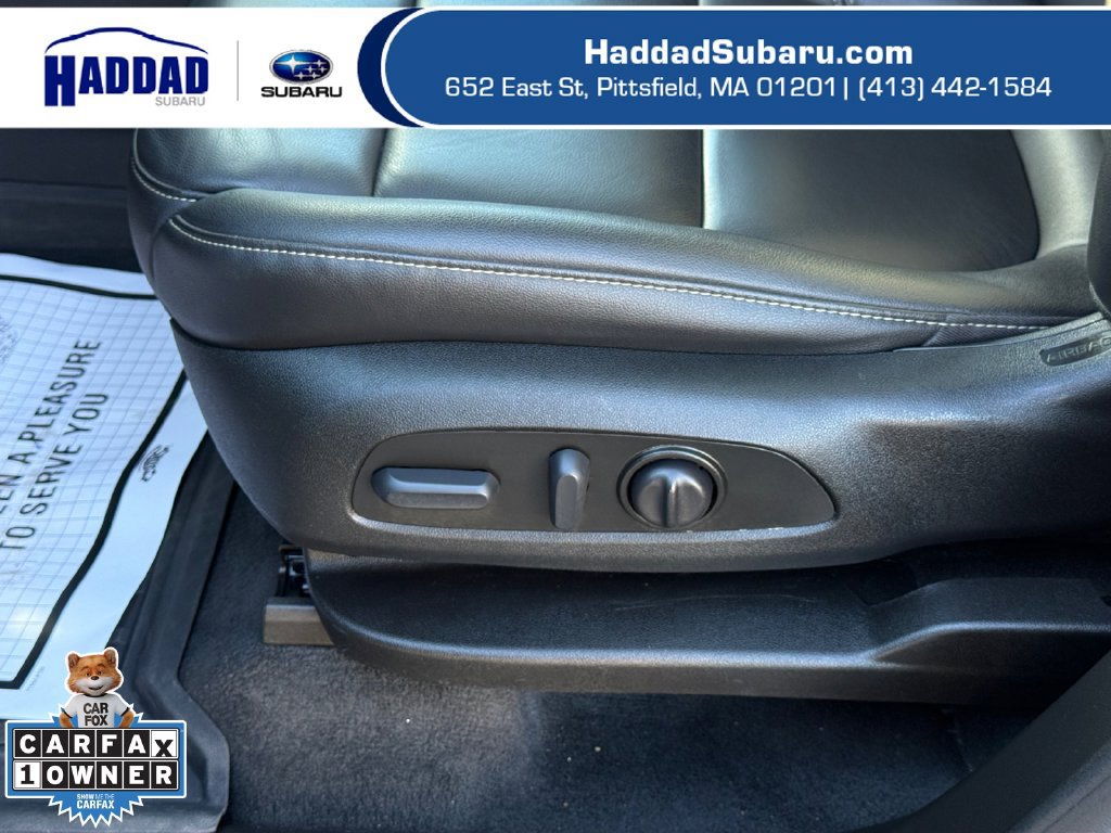 Used 2023 Chevrolet Traverse LT w/ LT Premium Package AWD/4WD image 18