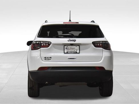 New 2026 Jeep Compass Latitude w/ Sun and Sound Group image 8