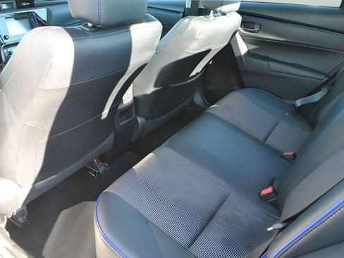 Used 2019 Toyota Corolla SE FWD image 8