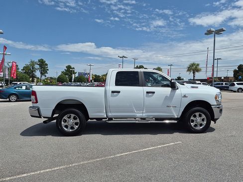 Used 2024 RAM 2500 Big Horn AWD/4WD image 2