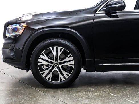 Certified 2024 Mercedes-Benz GLB 250 4MATIC image 12