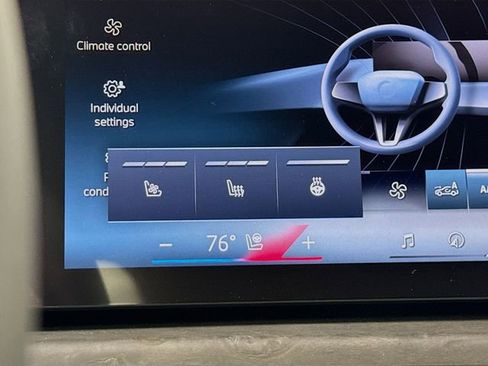 New 2026 BMW X5 xDrive50e image 21