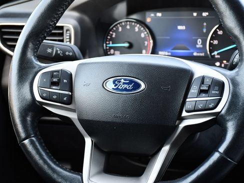 Used 2022 Ford Explorer XLT w/ Equipment Group 202A RWD image 24