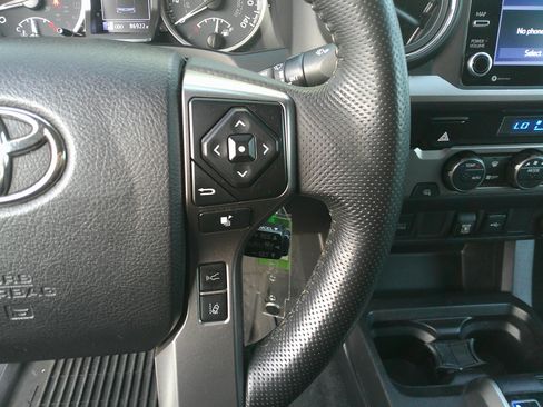 Used 2021 Toyota Tacoma SR5 image 21