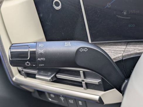 Used 2025 Hyundai Santa Fe Limited image 32