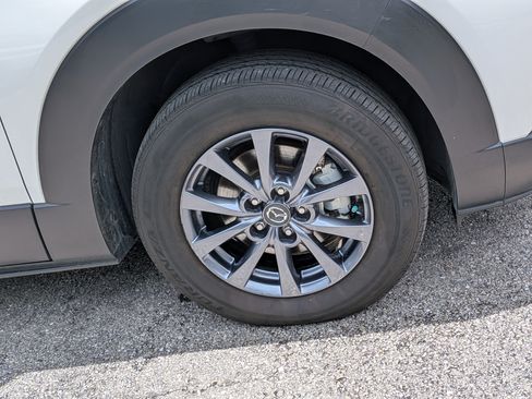 Certified 2025 MAZDA CX-30 AWD 2.5 S image 11