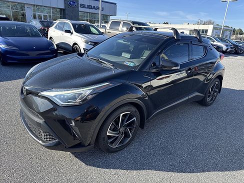 Used 2021 Toyota C-HR Limited FWD image 7