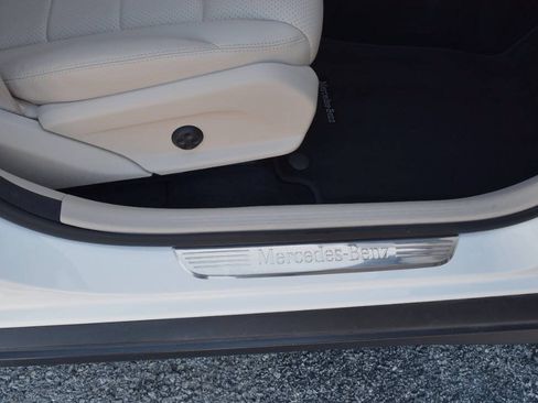 Used 2021 Mercedes-Benz GLC 300 image 43