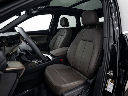 Used 2025 Audi Q5 Premium w/ Convenience Package AWD/4WD image 15