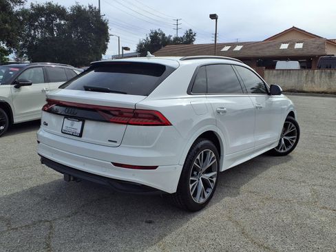 Used 2021 Audi Q8 Premium w/ Black Optic Package image 5