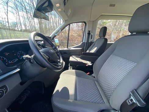 Used 2023 Ford Transit 350 XLT image 22