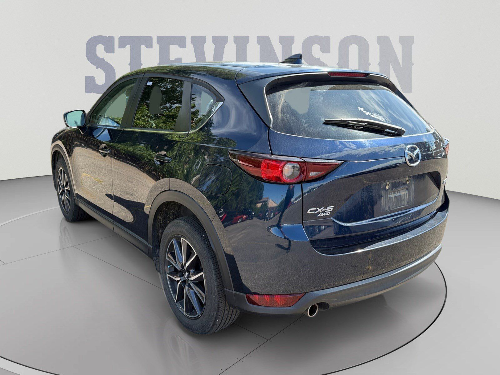 Used 2018 MAZDA CX-5 Touring w/ Preferred Equipment Package AWD/4WD image 3