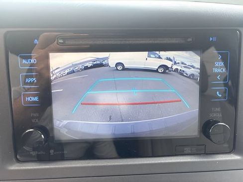 Used 2015 Toyota Sienna XLE Premium AWD/4WD image 11