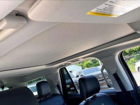 Used 2025 Ford Expedition Platinum AWD/4WD image 27