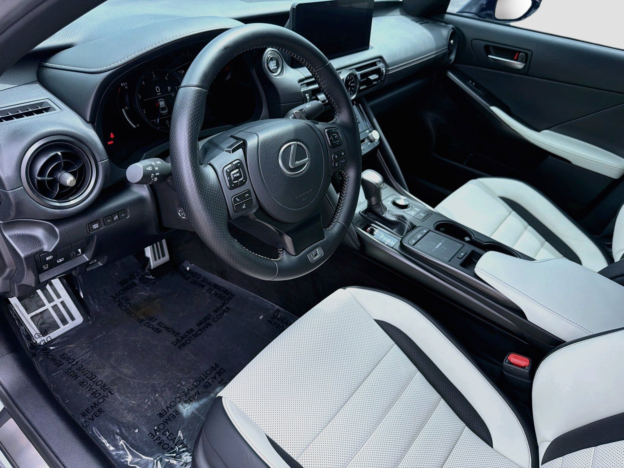 Used 2025 Lexus IS 500 w/ Accessory Package 2 RWD image 23