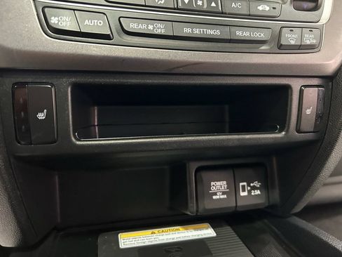 Used 2022 Honda Pilot Special Edition image 17