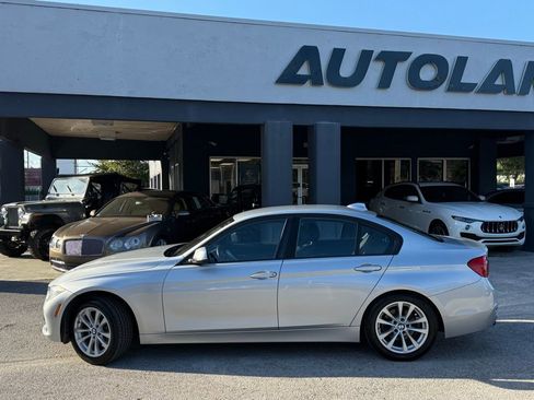 Used 2018 BMW 320i Sedan image 3