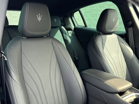 Certified 2024 Maserati Grecale GT image 29