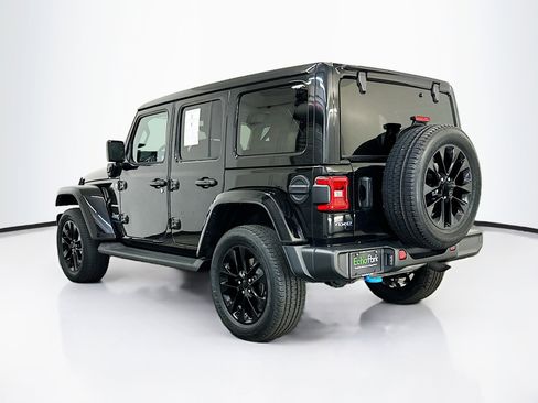 Used 2023 Jeep Wrangler Unlimited Sahara w/ Cold Weather Group AWD/4WD image 5