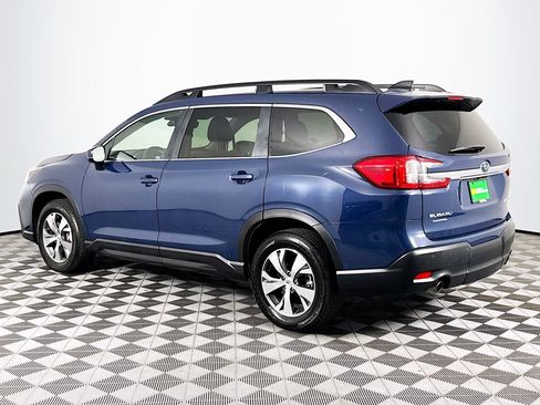 Used 2024 Subaru Ascent Premium w/ Convenience Package image 6