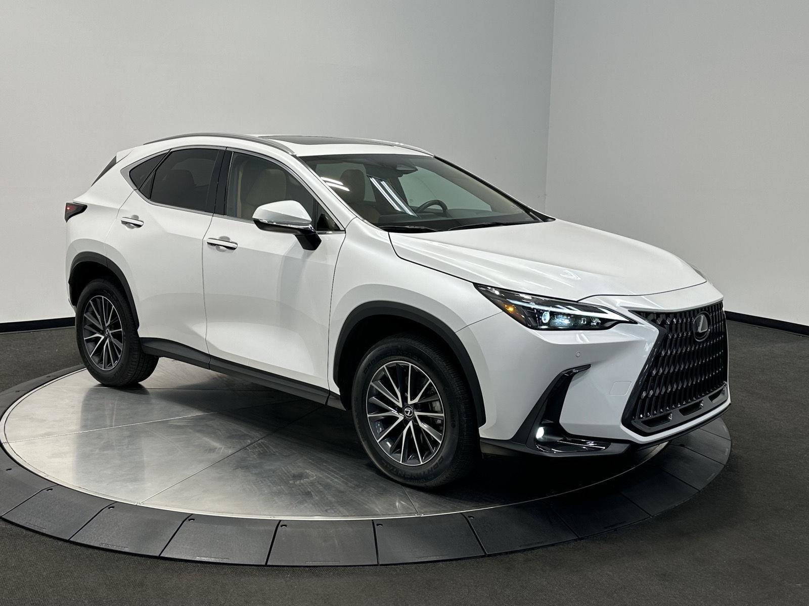 Used 2024 Lexus NX 350 AWD image 2