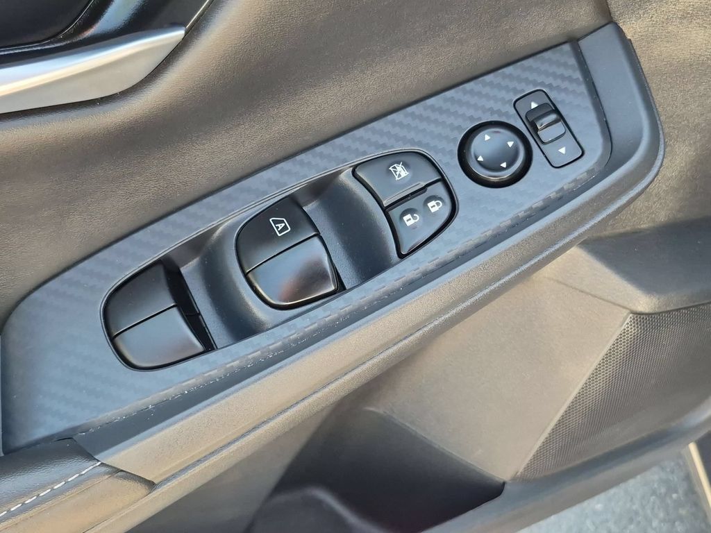 Used 2025 Nissan Sentra SV FWD image 13