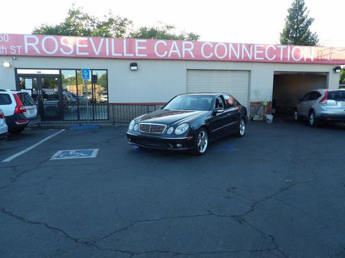 Used 2004 Mercedes-Benz E 320 Sedan image 1