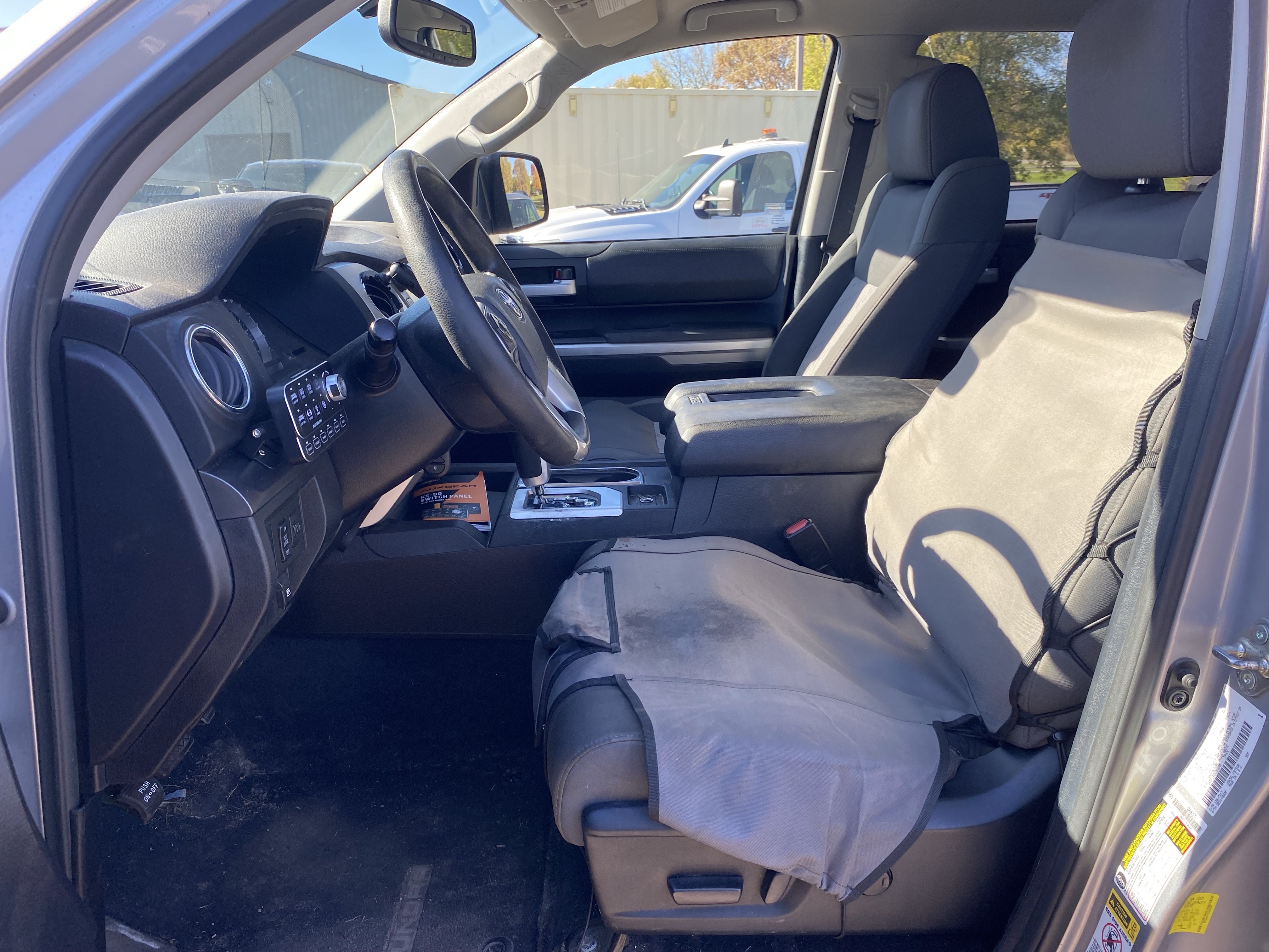 Used 2014 Toyota Tundra SR5 w/ TRD Off Road Package AWD/4WD image 5