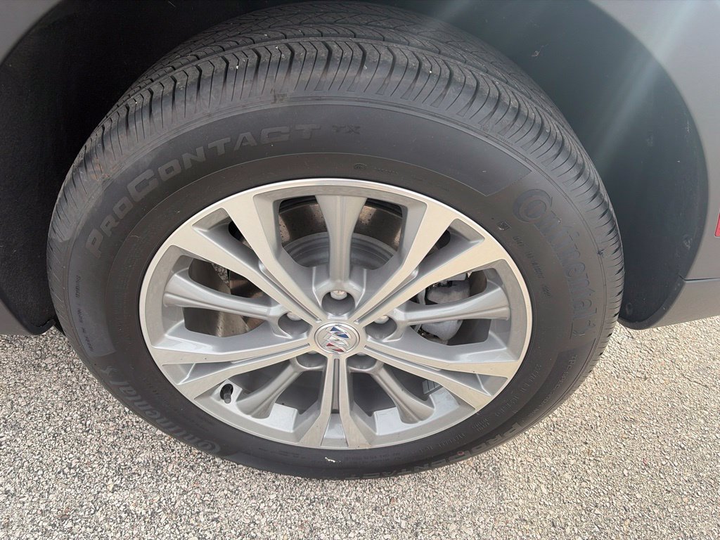 Used 2023 Buick Envision Preferred FWD image 32
