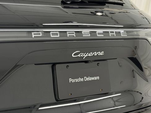 Certified 2023 Porsche Cayenne AWD/4WD image 65