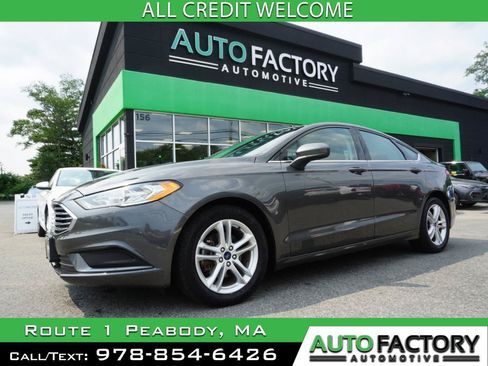 Used 2018 Ford Fusion SE FWD image 1
