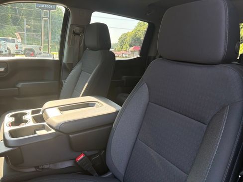 Certified 2025 Chevrolet Silverado 1500 Custom w/ Turbomax Blackout Package AWD/4WD image 10