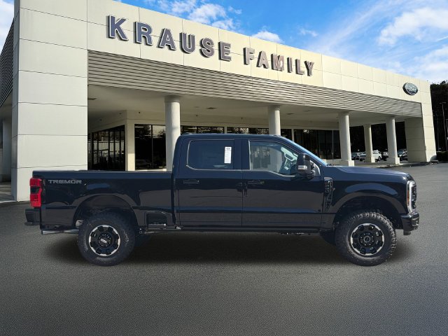New 2027 Ford F250 Lariat w/ Tremor Off-Road Package AWD/4WD image 9