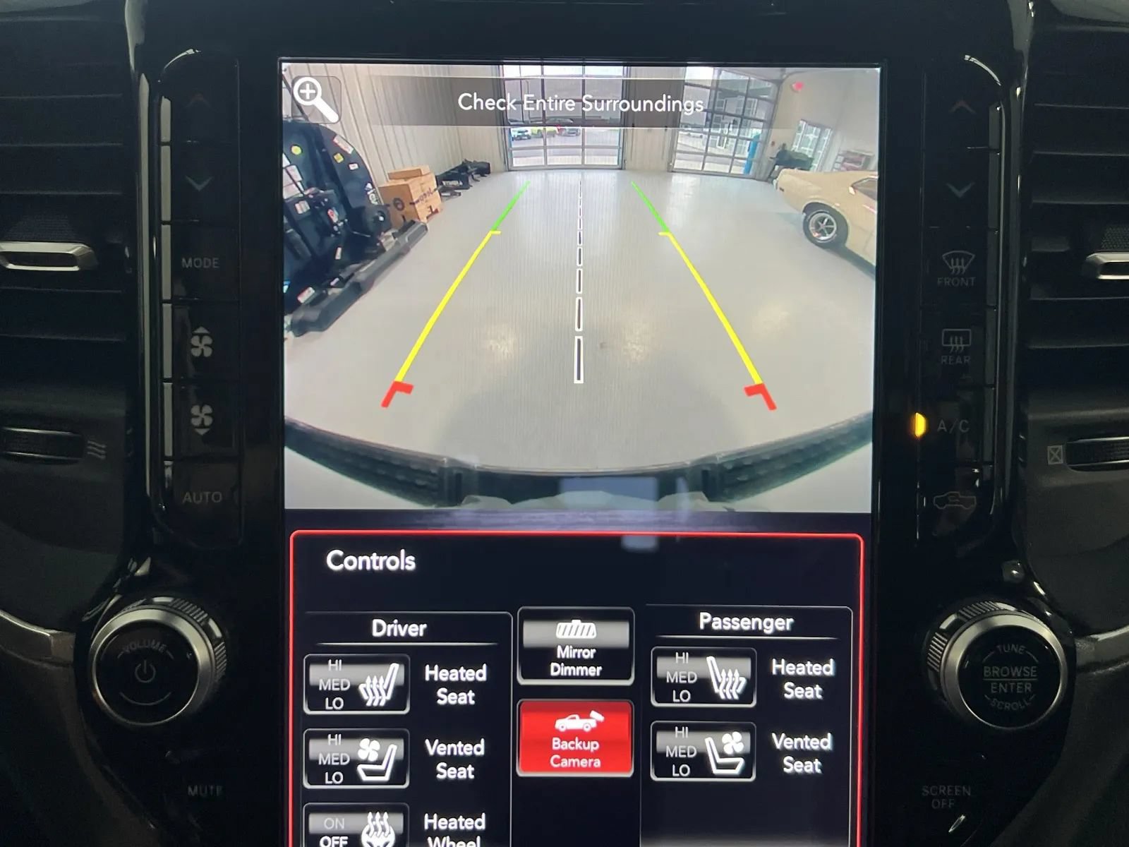 Used 2020 RAM 1500 Laramie AWD/4WD image 19