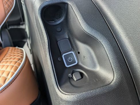 New 2026 Chrysler Pacifica Pinnacle w/ Trailer Tow Group image 48