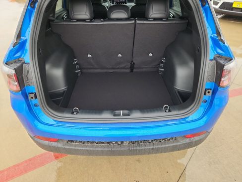 New 2026 Jeep Compass Latitude image 16