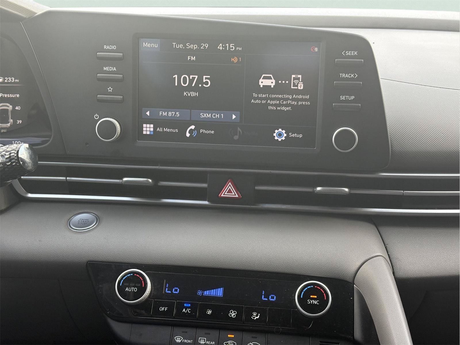 Used 2021 Hyundai Elantra SEL FWD image 16