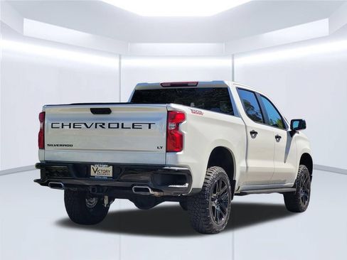 Used 2023 Chevrolet Silverado 1500 LT Trail Boss w/ Protection Package AWD/4WD image 5