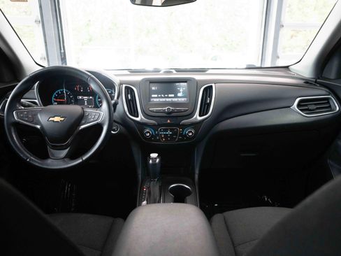 Used 2018 Chevrolet Equinox LT FWD image 20