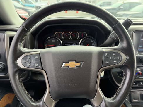 Used 2018 Chevrolet Silverado 1500 High Country image 28