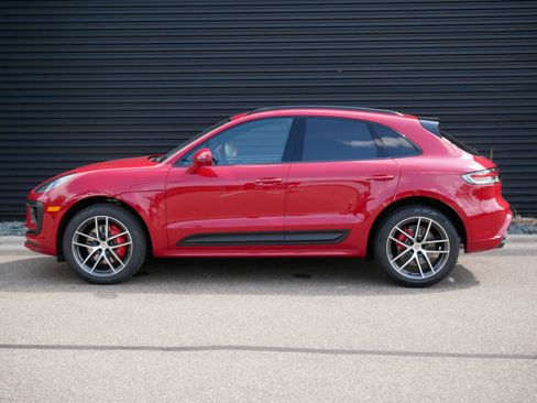 New 2025 Porsche Macan S image 2