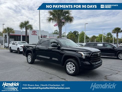 Used 2023 Toyota Tundra SR5 AWD/4WD image 1