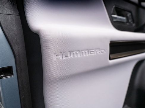 Used 2024 GMC Hummer EV 3X w/ Omega Edition AWD/4WD image 53