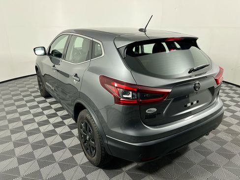 Used 2020 Nissan Rogue Sport S image 5