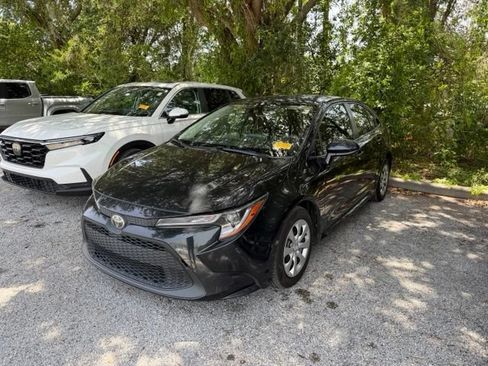 Used 2020 Toyota Corolla LE FWD image 6
