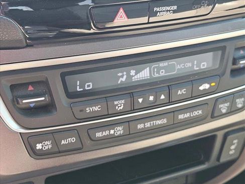 Used 2018 Honda Pilot EX-L image 10