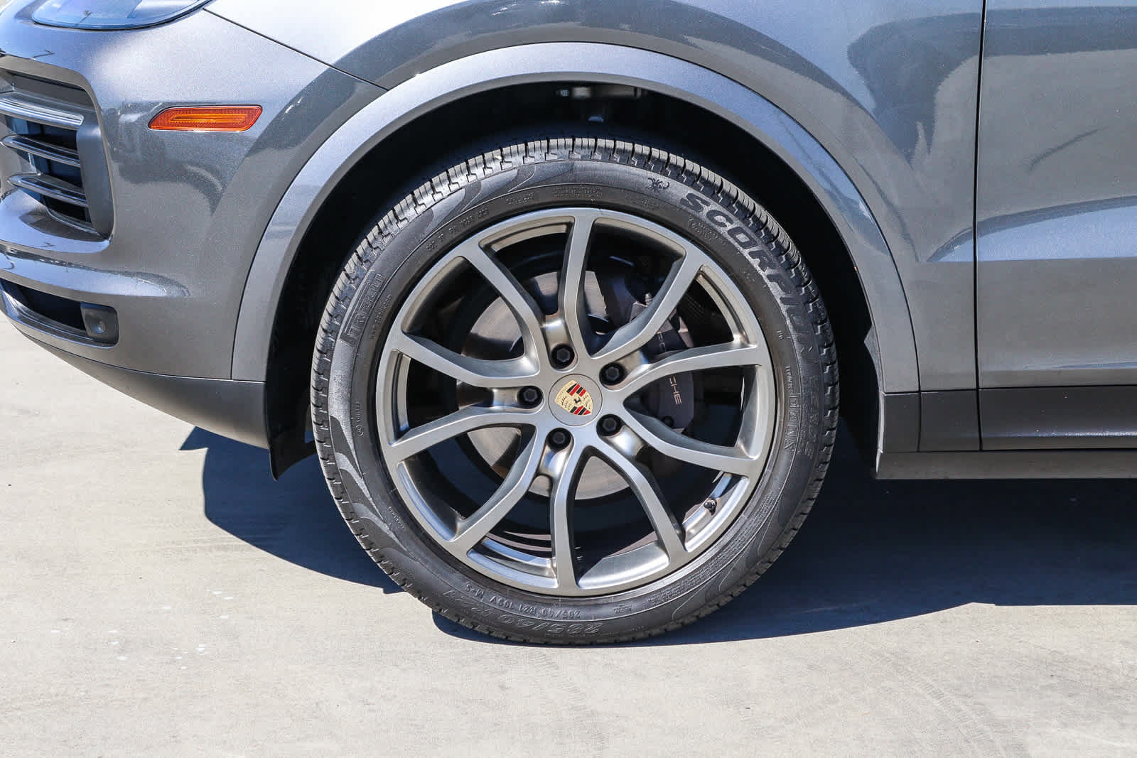 Used 2020 Porsche Cayenne AWD/4WD image 11