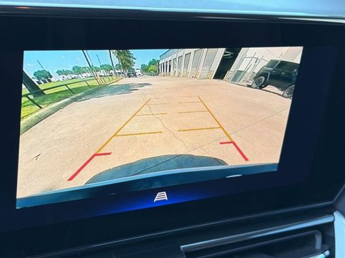 Used 2024 Chevrolet TrailBlazer LT w/ Driver Confidence Package FWD image 24